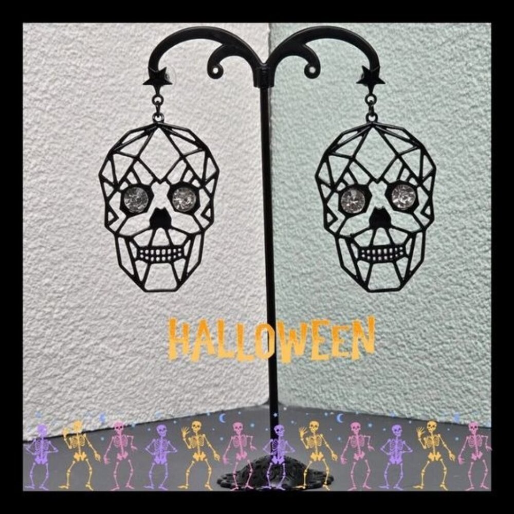 🎃 Black Skull Earrings with Rhinestone Eyes (NWOT)